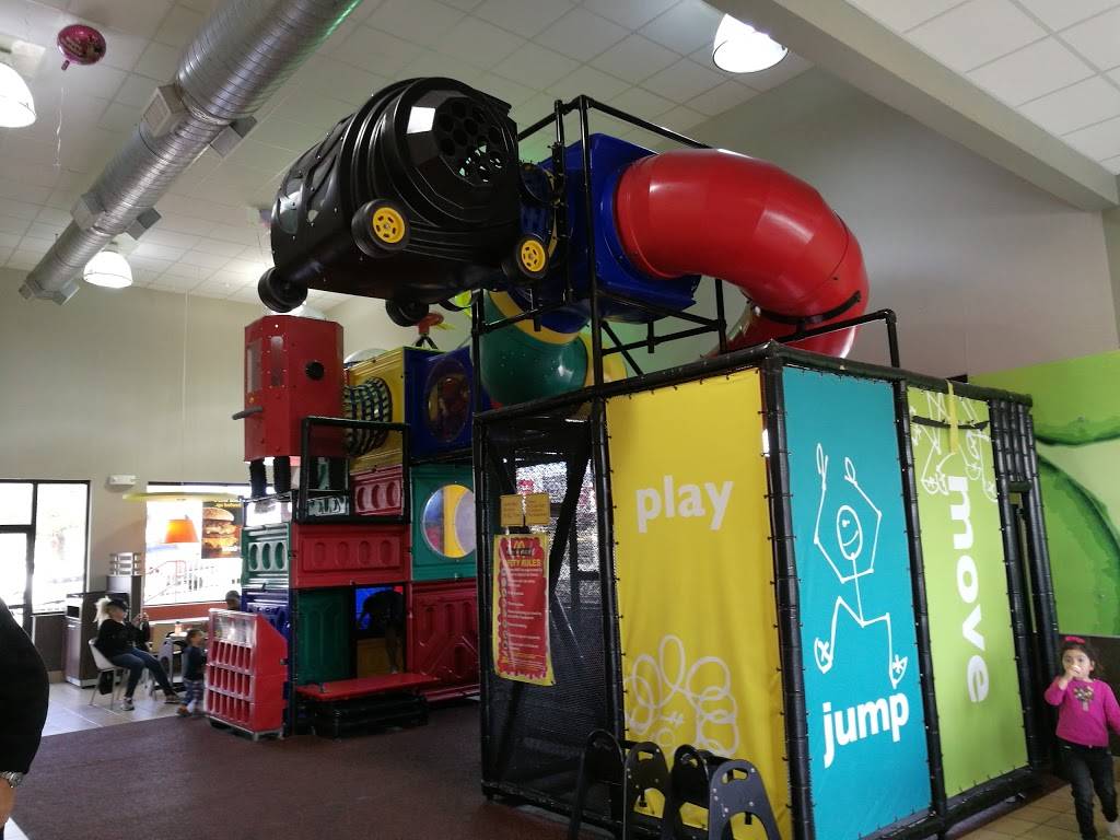 McDonalds | cafe | 6101 N Mesa St Ave, El Paso, TX 79912, USA | 9158335959 OR +1 915-833-5959