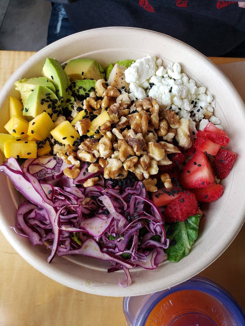 Freshii | restaurant | 195 Christina St N, Sarnia, ON N7T 4C1, Canada | 2263132952 OR +1 226-313-2952