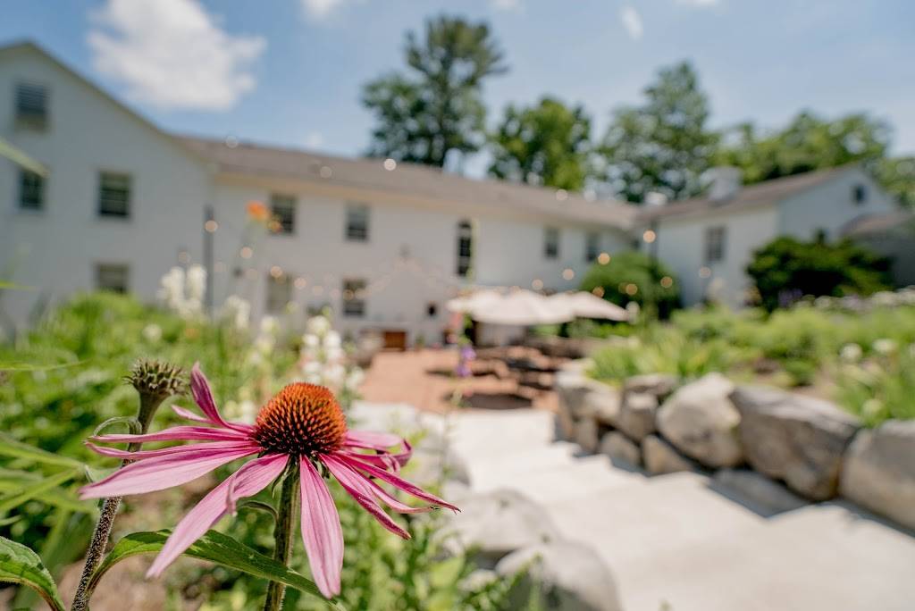 General Lewis Inn | restaurant | 1236 E Washington St, Lewisburg, WV 24901, USA | 3046452600 OR +1 304-645-2600