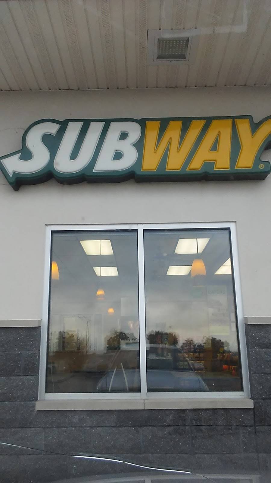 Subway Restaurants | restaurant | 13404 IA-78, Wapello, IA 52653, USA | 3198683111 OR +1 319-868-3111