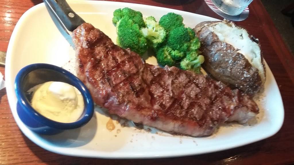 Red Lobster | restaurant | 1900 S Reed Rd, Kokomo, IN 46902, USA | 7654563831 OR +1 765-456-3831