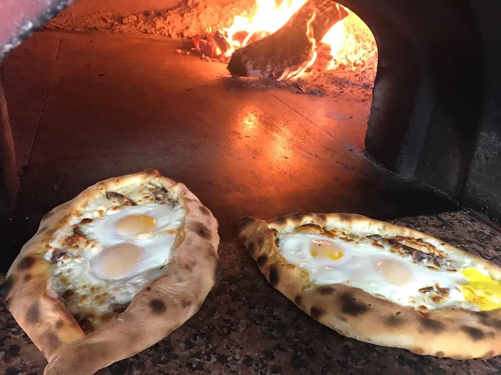 Pizza Pazza | meal delivery | 15333 Sherman Way w, Van Nuys, CA 91406, USA | 8189018799 OR +1 818-901-8799