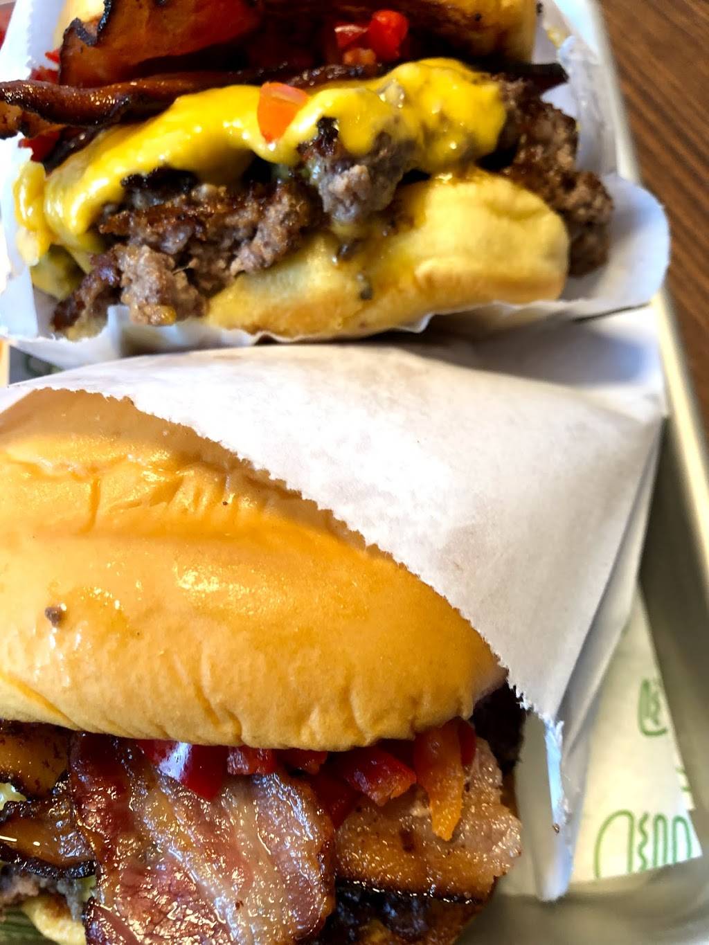 Shake Shack | restaurant | 3030 Washtenaw Ave #107, Ann Arbor, MI 48104, USA | 7344124762 OR +1 734-412-4762