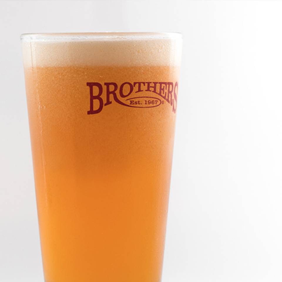 Brothers Bar & Grill | restaurant | 1339 O St #1, Lincoln, NE 68508, USA | 4024740200 OR +1 402-474-0200