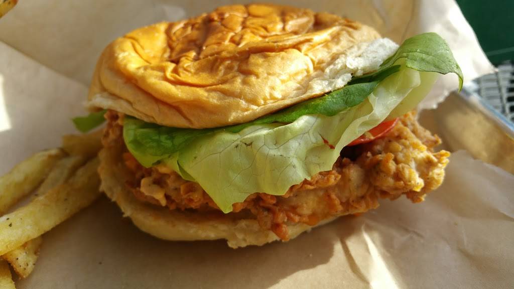 Boxcar Bettys | restaurant | 114 Holiday Dr, Summerville, SC 29483, USA | 8432259843 OR +1 843-225-9843