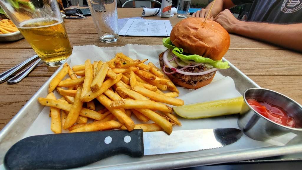 Parkside Tap House | restaurant | 115 W 3rd St, Chico, CA 95928, USA | 5306364239 OR +1 530-636-4239