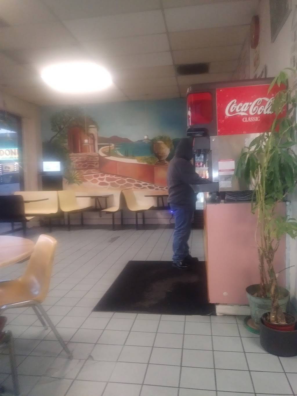 Maxwells Burgers & Hotdogs | meal takeaway | 21418 Nordhoff St, Chatsworth, CA 91311, USA | 8184071213 OR +1 818-407-1213