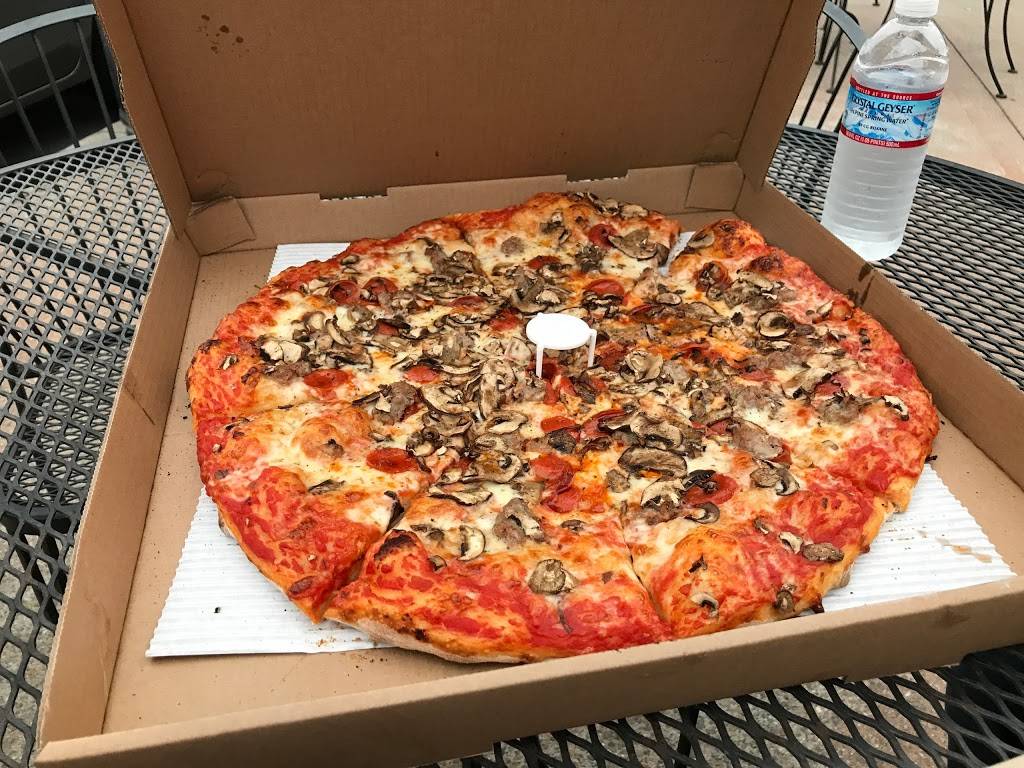 Pizzeria West | restaurant | 20 Stone Pine Rd, Half Moon Bay, CA 94019, USA | 6507269378 OR +1 650-726-9378