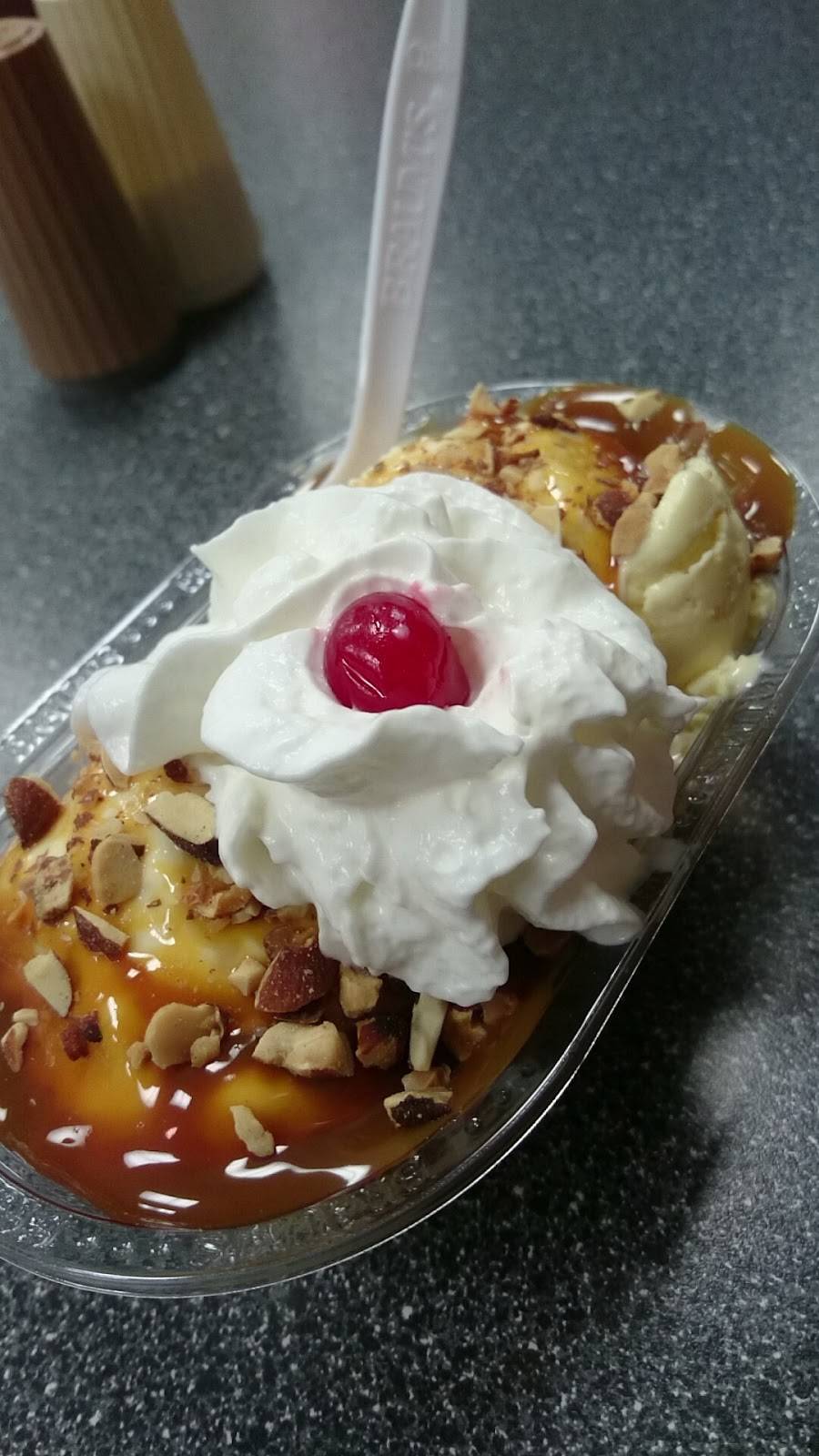 Braums Ice Cream & Burger Restaurant | restaurant | 1505 S Main St, Weatherford, TX 76086, USA | 8175940811 OR +1 817-594-0811