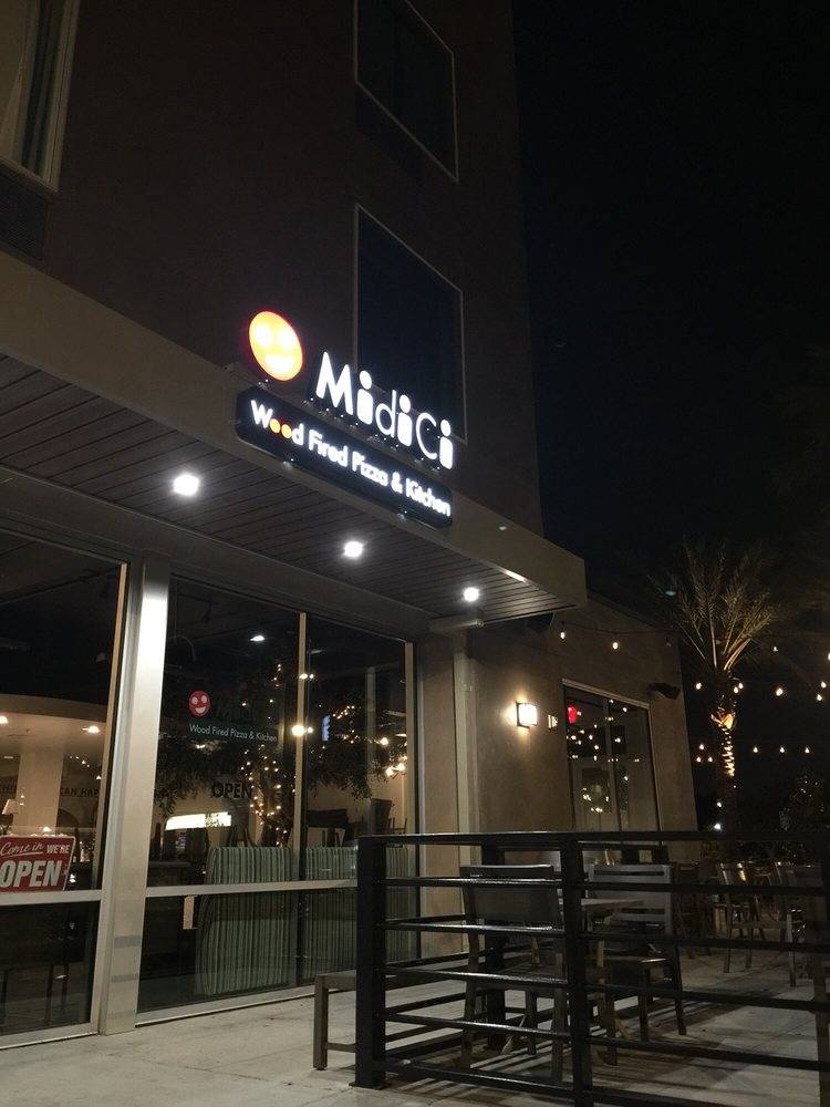Midici Wood Fired Pizza & Kitchen | restaurant | 4429 W El Segundo Blvd, Hawthorne, CA 90250, USA | 3108449137 OR +1 310-844-9137
