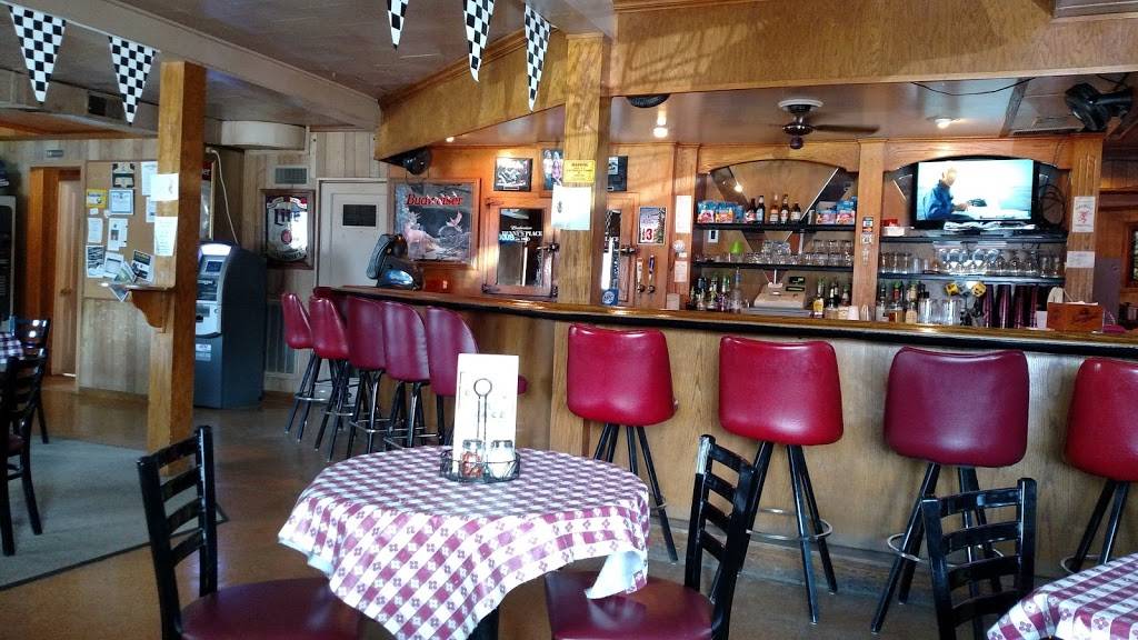 Dennys Place | restaurant | 735 Old Lincoln Hwy, Crescent, IA 51526, USA | 7125453919 OR +1 712-545-3919