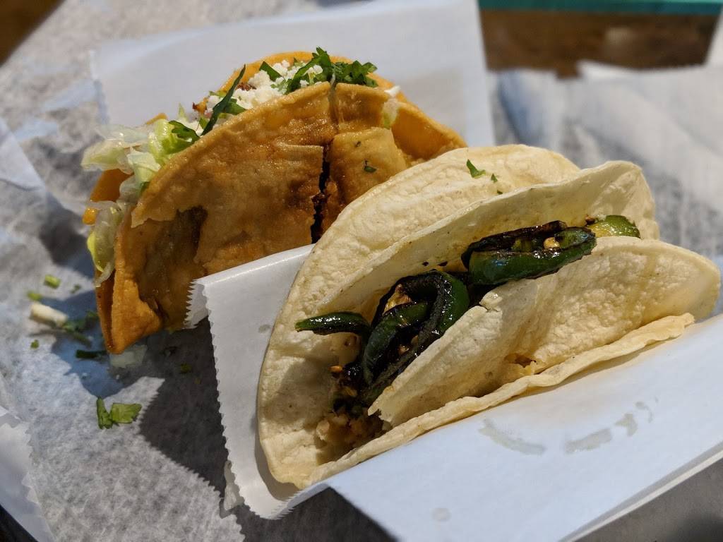 Camino | restaurant | 1300 W 9th St, Cleveland, OH 44113, USA | 2166218226 OR +1 216-621-8226