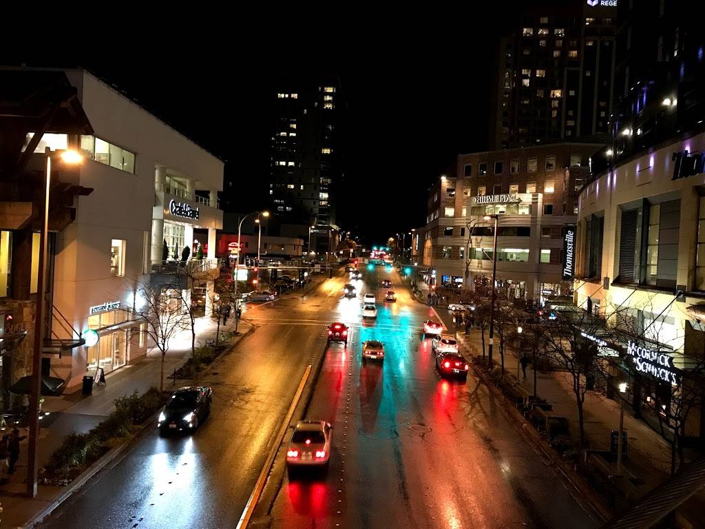 Cinemark Lincoln Square | meal takeaway | 700 Bellevue Way NE #310, Bellevue, WA 98004, USA | 4254509100 OR +1 425-450-9100