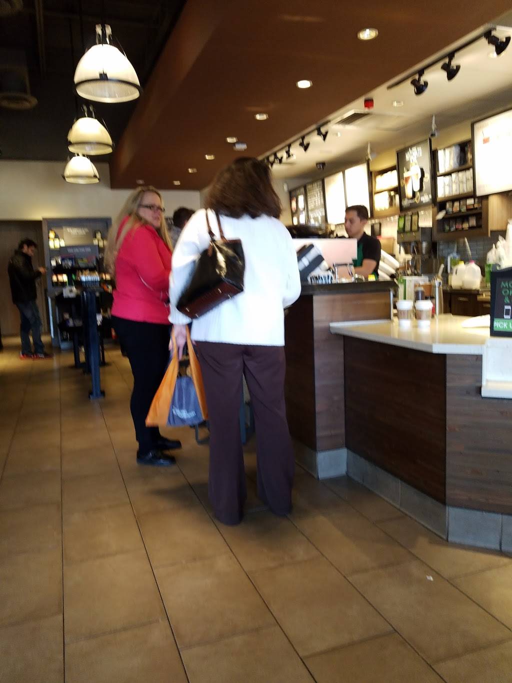 Starbucks | cafe | 1087 Seven Locks Rd, Rockville, MD 20854, USA | 3015455194 OR +1 301-545-5194