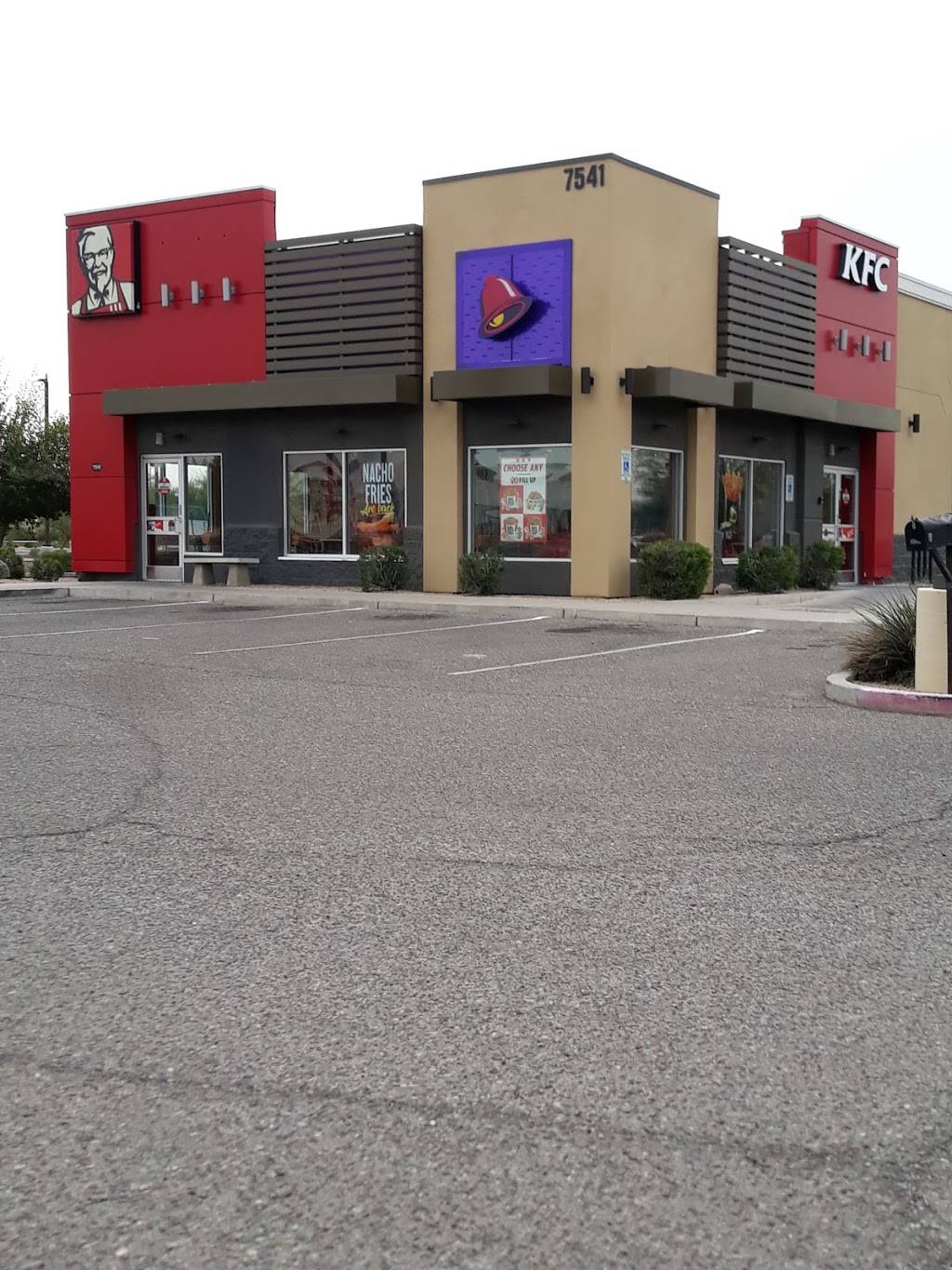 Taco Bell | meal takeaway | 7541 W Thunderbird Rd, Peoria, AZ 85381, USA | 4807392914 OR +1 480-739-2914