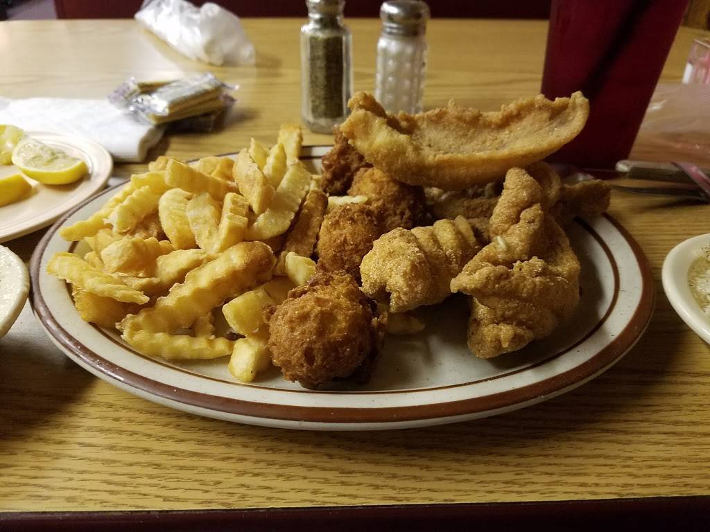 Country & Western Steak House | restaurant | 189 Extension St, Camden, TN 38320, USA | 7315843026 OR +1 731-584-3026