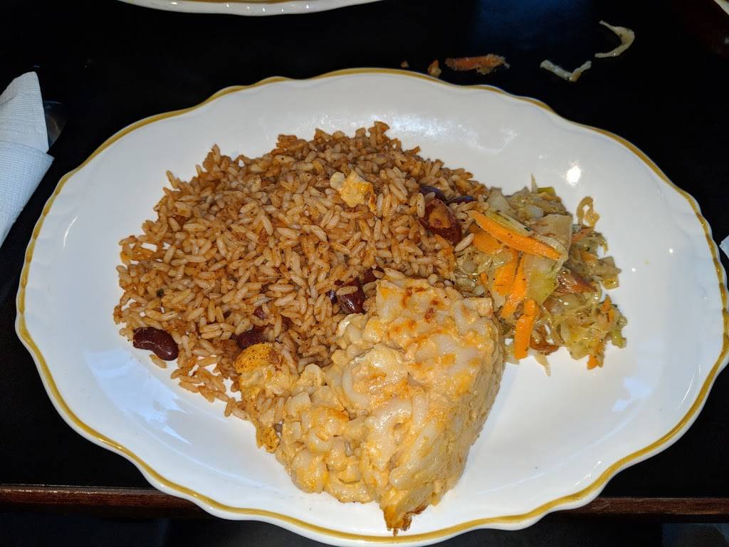 Flambeaus Live | restaurant | 2308 Market St, Youngstown, OH 44507, USA | 3309537822 OR +1 330-953-7822