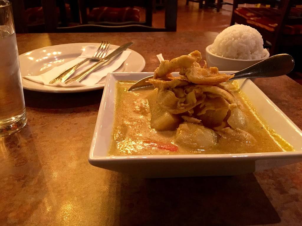 Basiln Lime Authentic Thai Cuisine | restaurant | 3665 S Fort Apache Rd #100, Las Vegas, NV 89147, USA | 7022552581 OR +1 702-255-2581