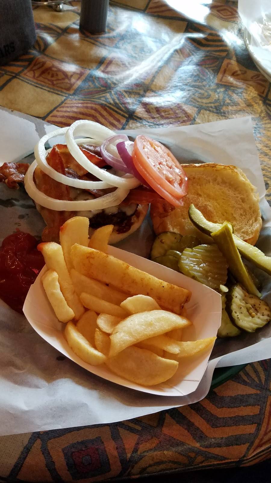 W W Cousins Restaurant | restaurant | 900 Dupont Rd, Louisville, KY 40207, USA | 5028979684 OR +1 502-897-9684