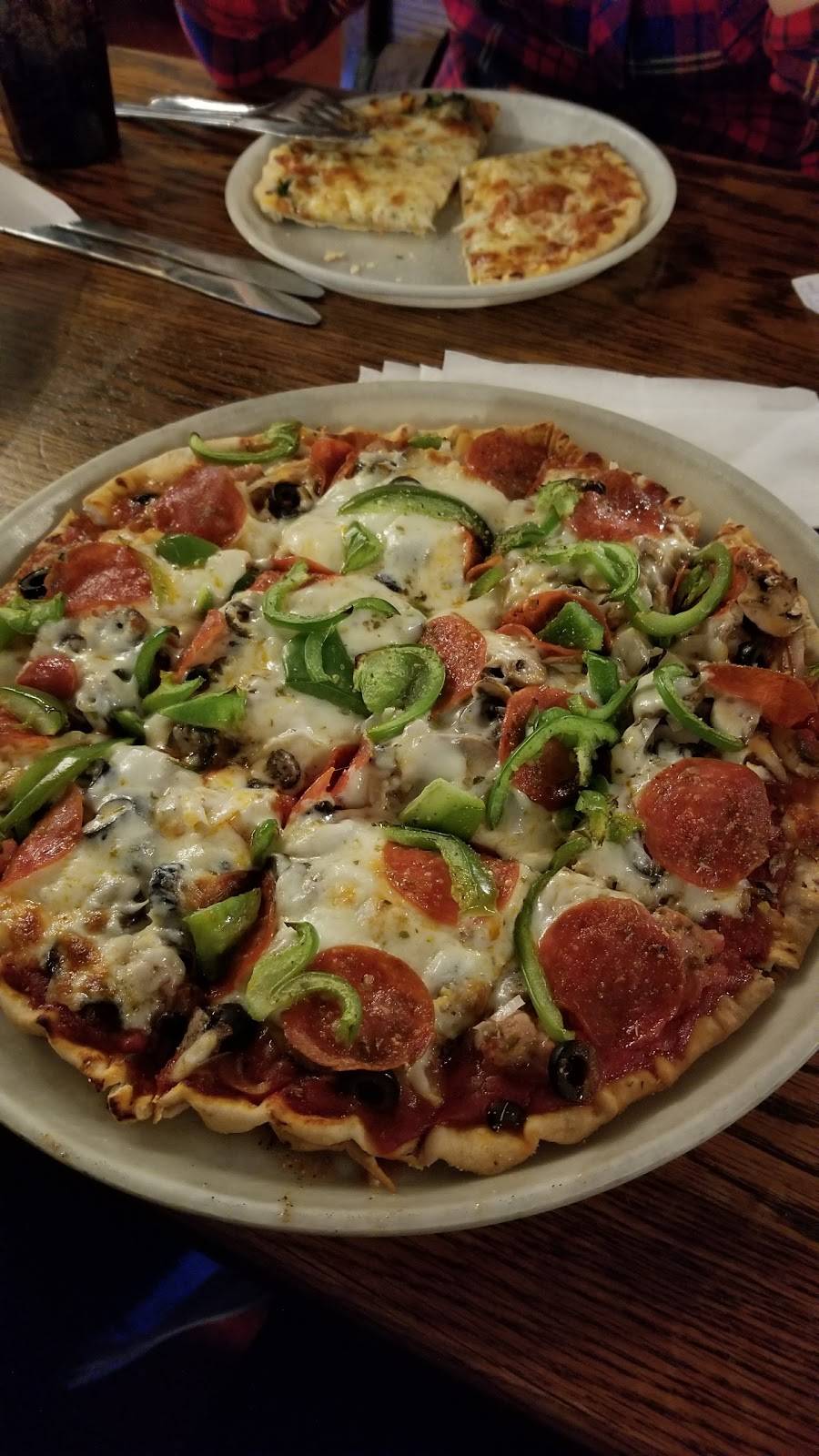 Barnabys Family Inn | restaurant | 933 W Rand Rd, Arlington Heights, IL 60004, USA | 8473945270 OR +1 847-394-5270