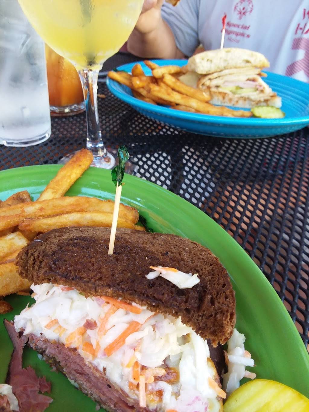 Silver Street Tavern | night club | 2 Silver St, Waterville, ME 04901, USA | 2076802163 OR +1 207-680-2163