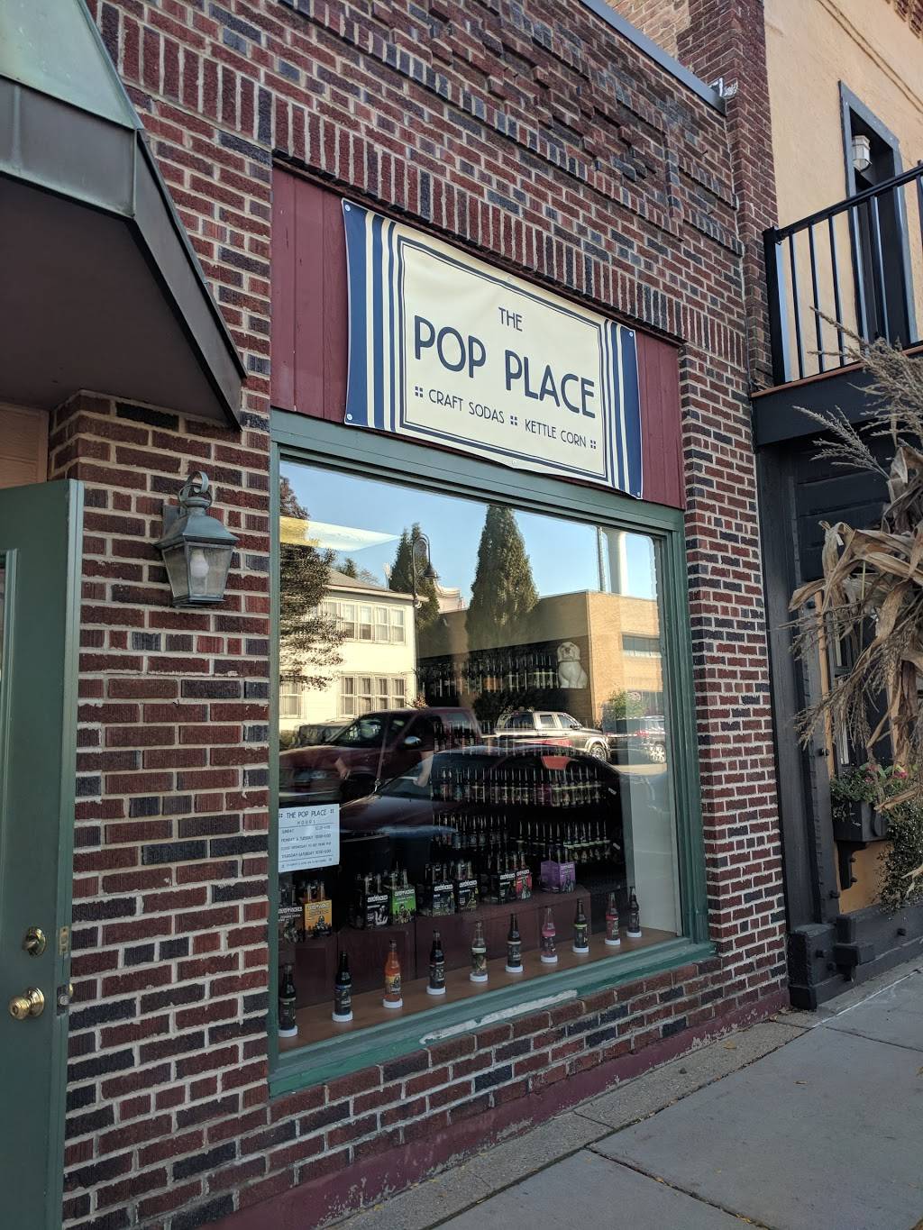 The Pop Place Store | restaurant | 2197, 213 E Main St, Mt Horeb, WI 53572, USA | 6084258101 OR +1 608-425-8101