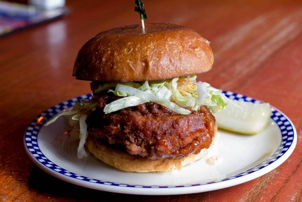 Lions Head Tavern | restaurant | 995 Amsterdam Ave, New York, NY 10025, USA | 2128661030 OR +1 212-866-1030