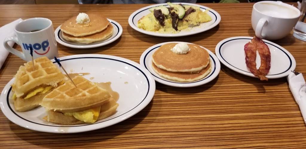 IHOP | restaurant | 2229 Deming Way, Middleton, WI 53562, USA | 6088242020 OR +1 608-824-2020