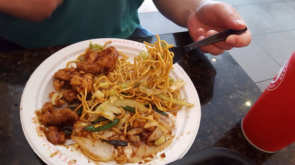 Panda Express | meal takeaway | 7670 Katy Fwy, Houston, TX 77024, USA | 7132637252 OR +1 713-263-7252