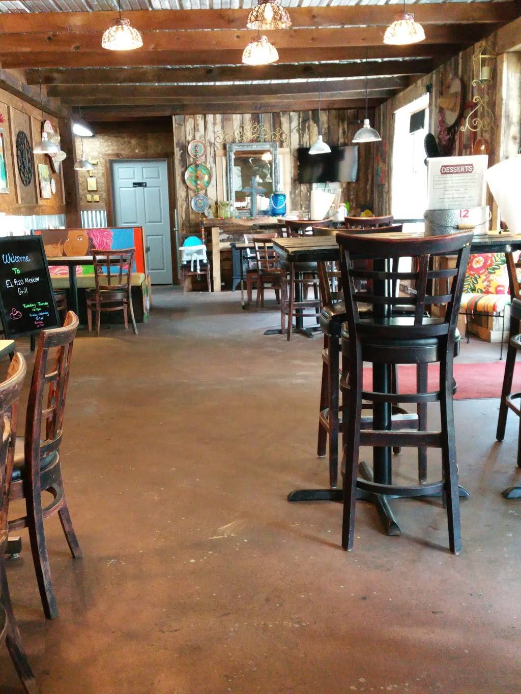 El Rio | restaurant | 49122 US-52, Kermit, WV 25674, USA | 3043936908 OR +1 304-393-6908