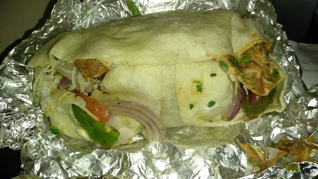 QDOBA Mexican Eats | restaurant | 957 W Diversey Pkwy, Chicago, IL 60614, USA | 7738680213 OR +1 773-868-0213