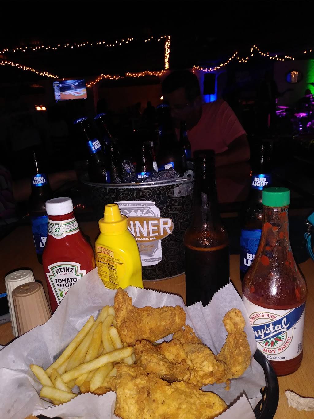 Seaside Bar and Grill | restaurant | 2401 Beach Ct, Riviera Beach, FL 33404, USA | 5615178661 OR +1 561-517-8661