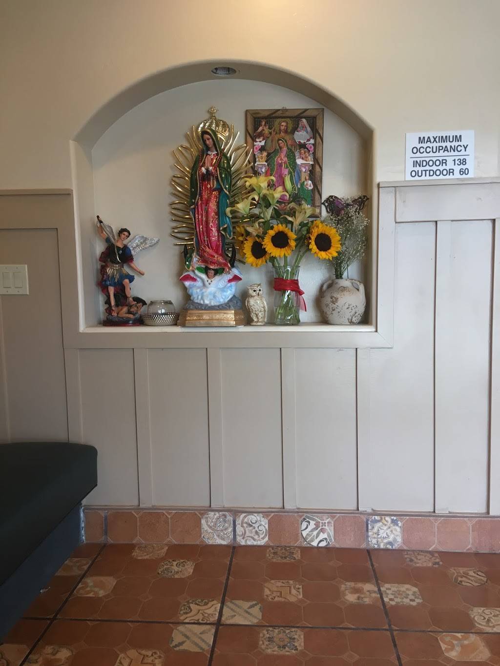 Las Marias Bar & Grill | restaurant | 1732 Fremont Blvd, Seaside, CA 93955, USA | 8317471877 OR +1 831-747-1877