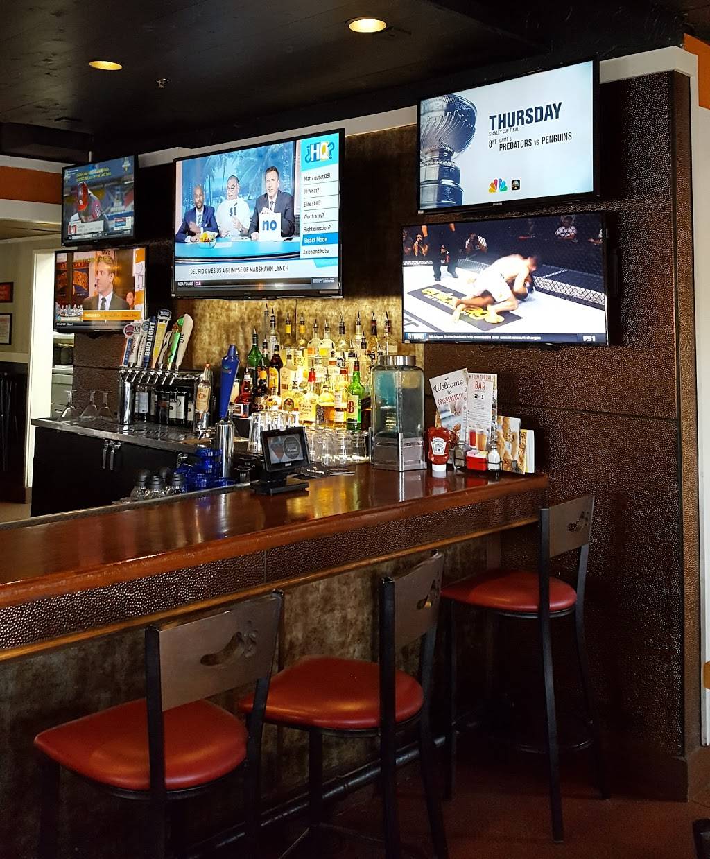 Chilis Grill & Bar | restaurant | 600 Village Green Dr, Gallatin, TN 37066, USA | 6152308267 OR +1 615-230-8267