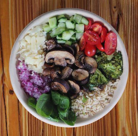 Roots Natural Kitchen | restaurant | 129 E Main St, Newark, DE 19711, USA | 3022732620 OR +1 302-273-2620