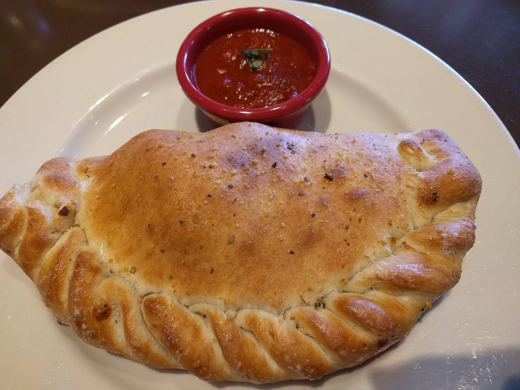 Mannie & Bos Pizzeria | restaurant | 16399 S Golden Rd, Golden, CO 80401, USA | 3032771793 OR +1 303-277-1793