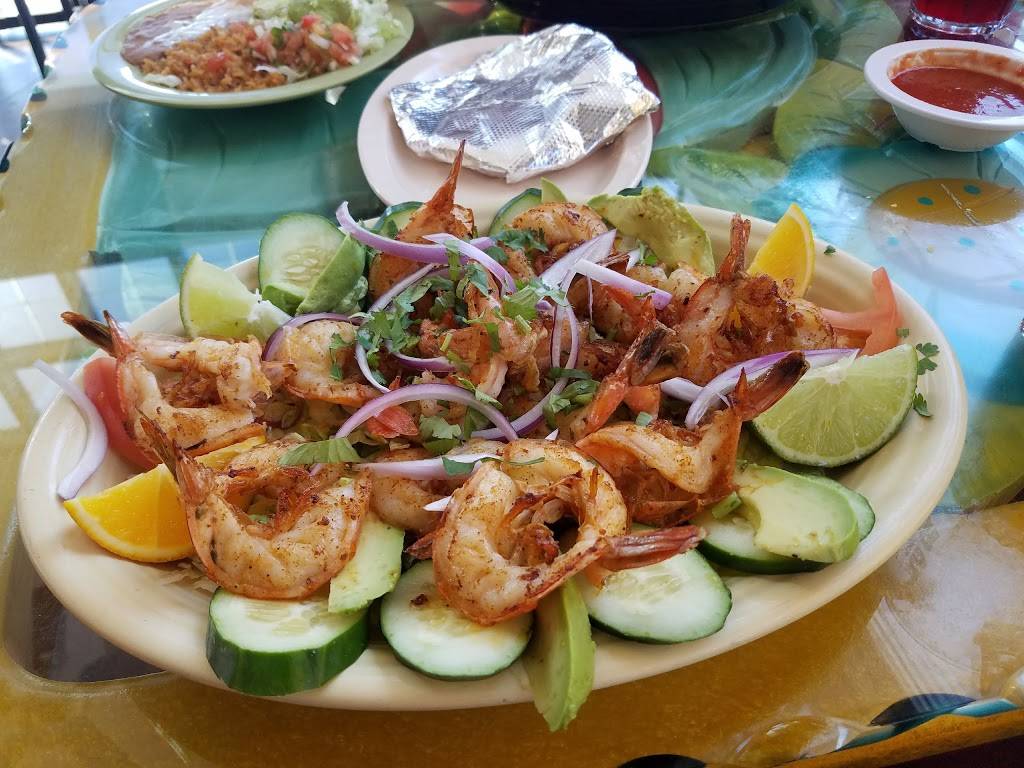 Luna Mexican Seafood Bar & Grill | restaurant | 3606 N Elm St M, Greensboro, NC 27455, USA | 3362869040 OR +1 336-286-9040