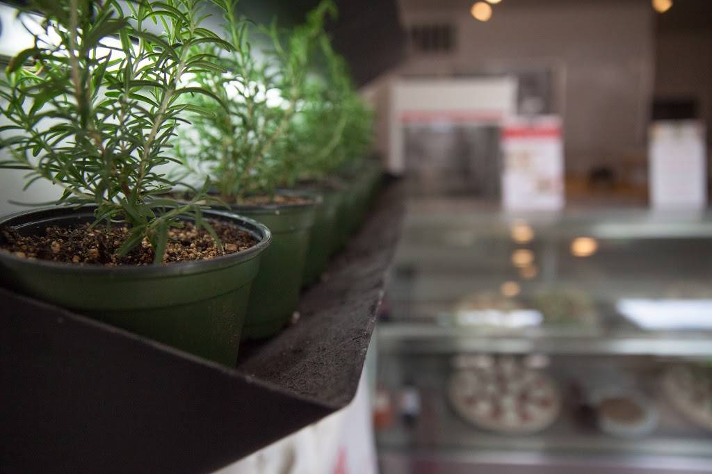 Bake HomeMade Pizza Evanston | restaurant | 2122 Central St, Evanston, IL 60201, USA | 8474241400 OR +1 847-424-1400