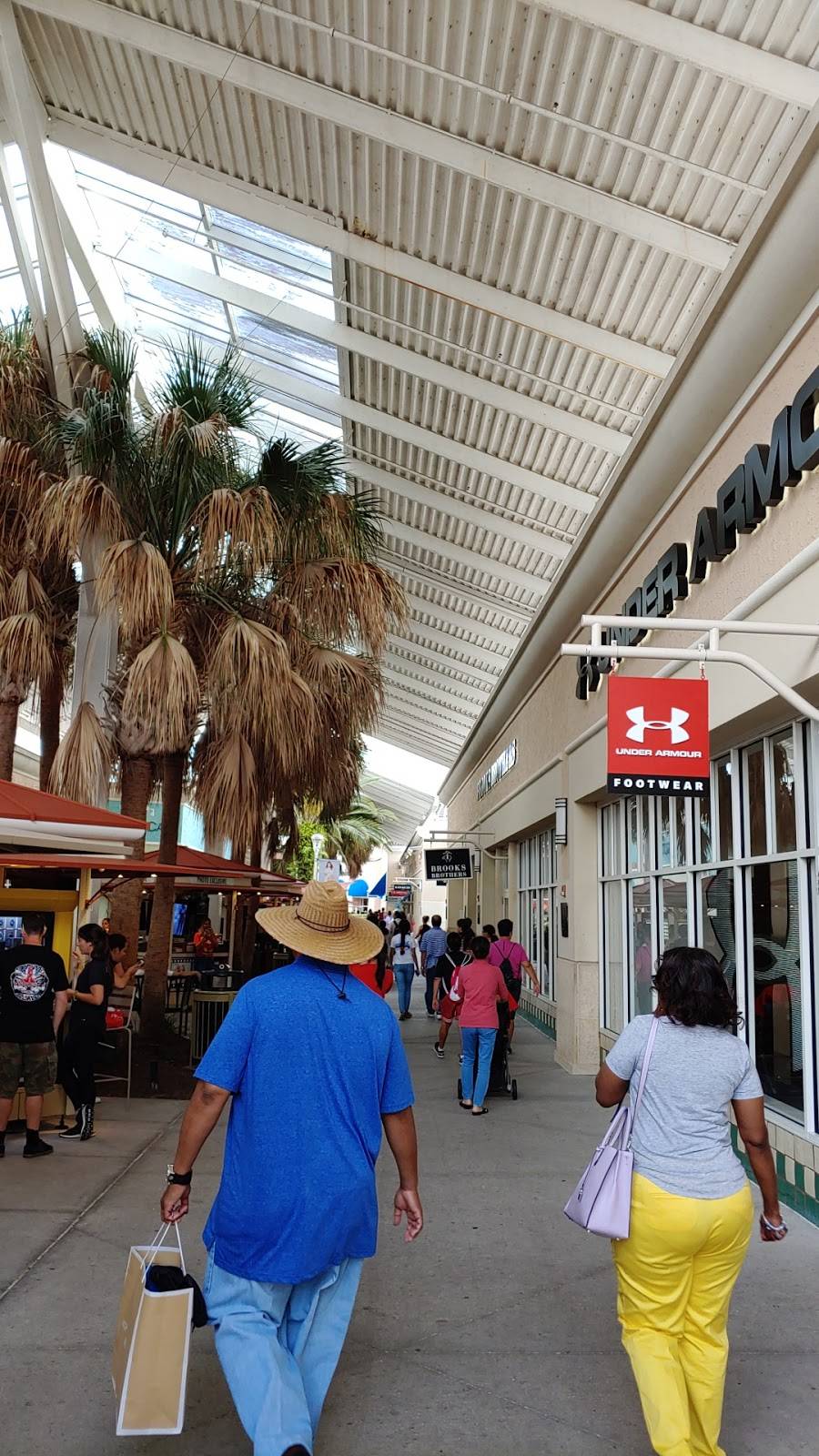 The Crepe Company Food Truck | restaurant | Orlando Vineland Premium Outlets 8200 Vineland Ave. #K60, Orlando, FL 32821, USA | 4077923566 OR +1 407-792-3566