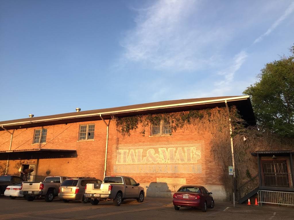 Hal & Mals | restaurant | 200 Commerce St, Jackson, MS 39201, USA | 6019480888 OR +1 601-948-0888