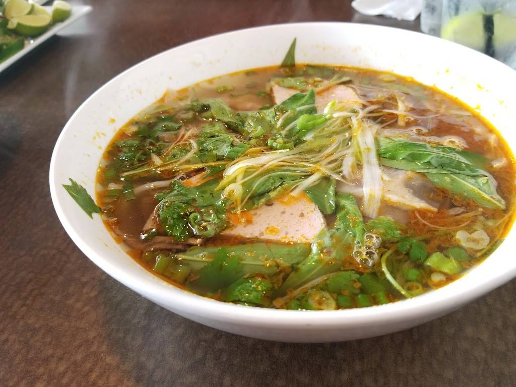 Ipho Noodle House | restaurant | 3005 W Lake Mary Blvd Ste 108, Lake Mary, FL 32746, USA | 3213634713 OR +1 321-363-4713