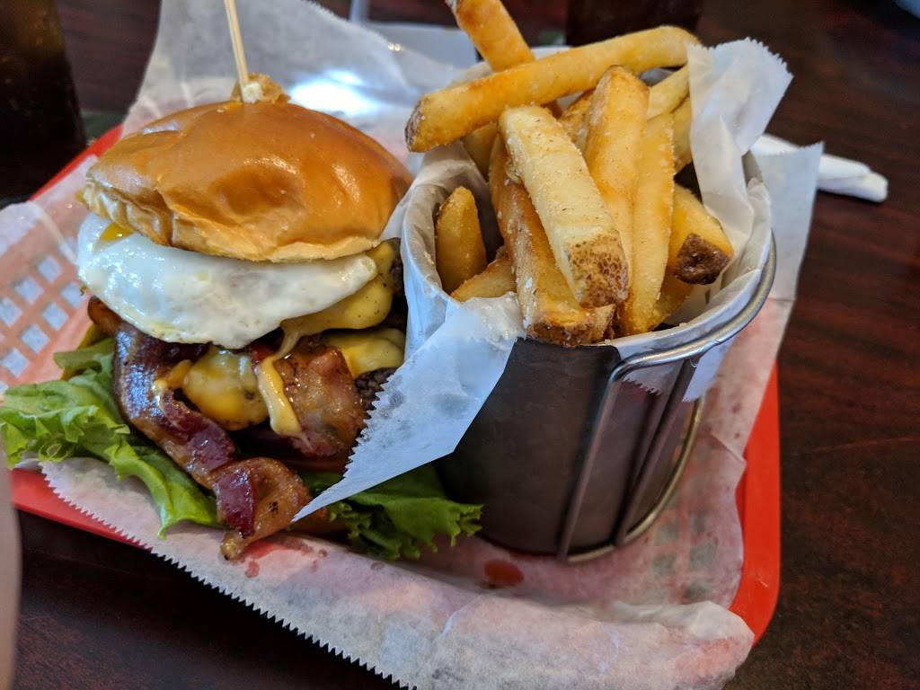 Semper Fi Bar & Grille | restaurant | 9770 Main St, Woodstock, GA 30188, USA | 7706720026 OR +1 770-672-0026