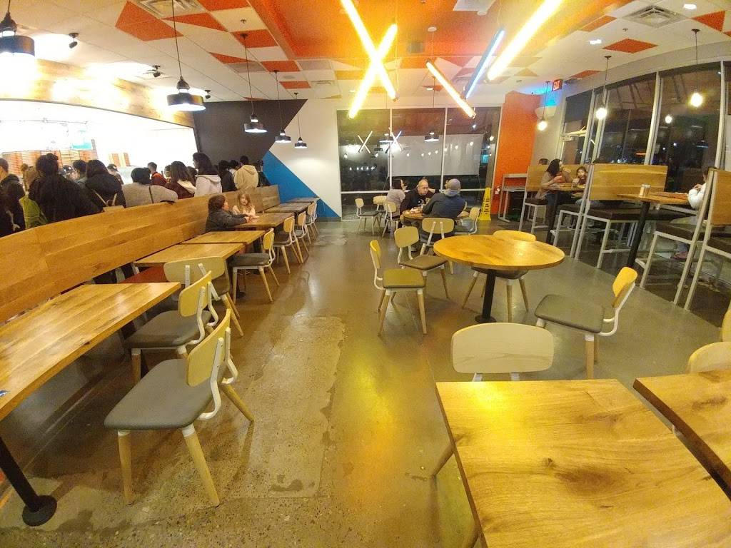 Blaze Pizza | meal takeaway | 8235 Laguna Blvd, Elk Grove, CA 95758, USA | 9163470200 OR +1 916-347-0200