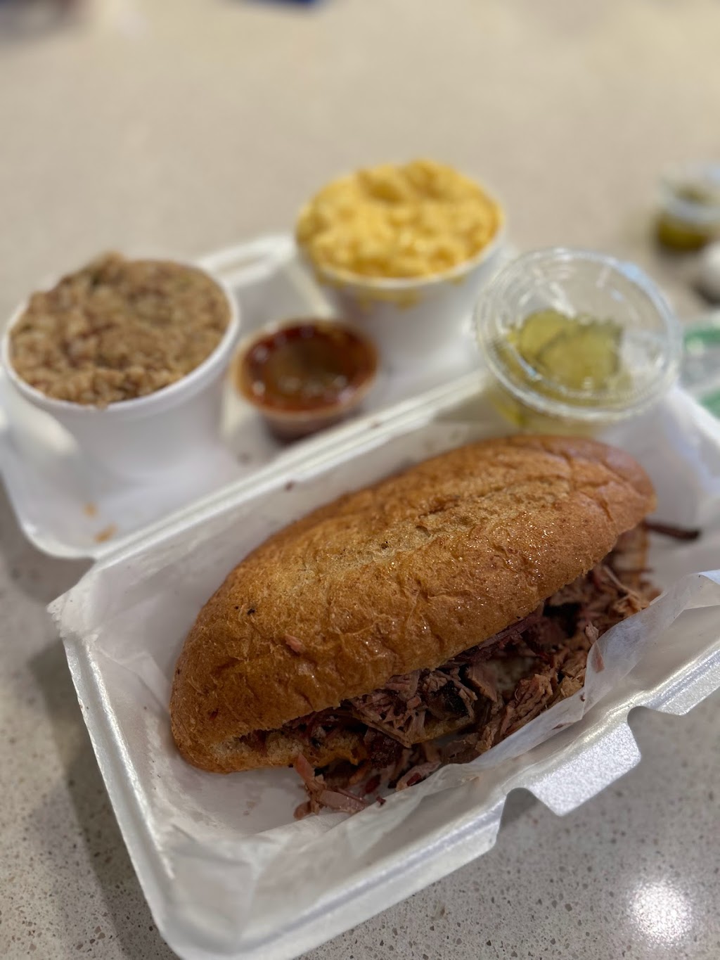 SlaBo’s BBQ | restaurant | 12730 W Lake Houston Pkwy, Houston, TX 77044, USA | 7134180027 OR +1 713-418-0027