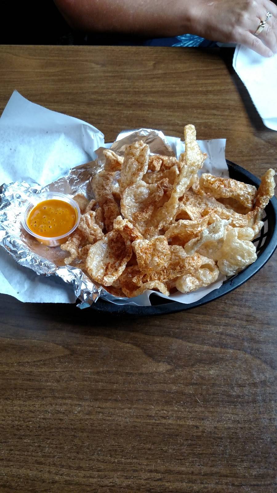 The Frosty Mug Bar & Grill | restaurant | 1113 Salem Rd, Mt Vernon, IL 62864, USA | 6182423372 OR +1 618-242-3372