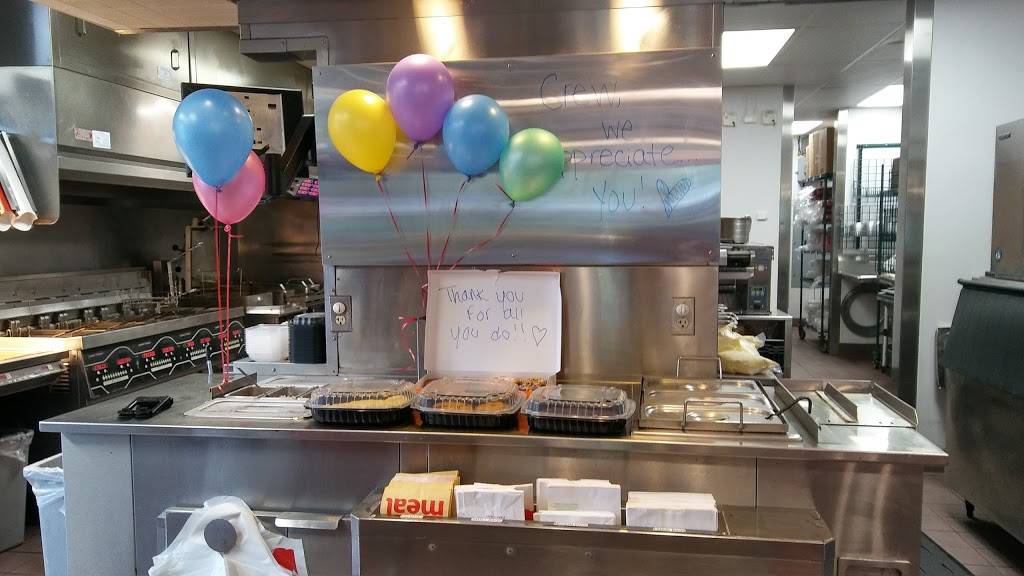 Wendys | restaurant | 8216 Little Rd, New Port Richey, FL 34654, USA | 7278416733 OR +1 727-841-6733