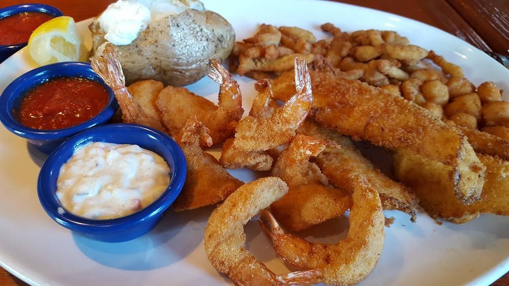 Red Lobster | restaurant | 1525 Travis Blvd, Fairfield, CA 94533, USA | 7074218292 OR +1 707-421-8292