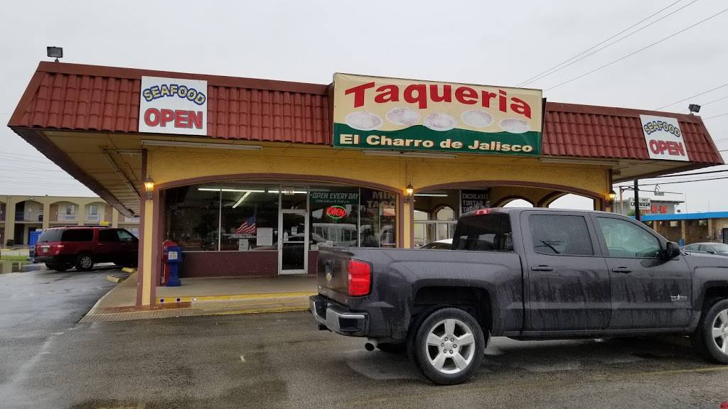 Taqueria El Charro De Jalisco | restaurant | 150 Valley Hi Dr, San Antonio, TX 78227, USA | 2106450085 OR +1 210-645-0085