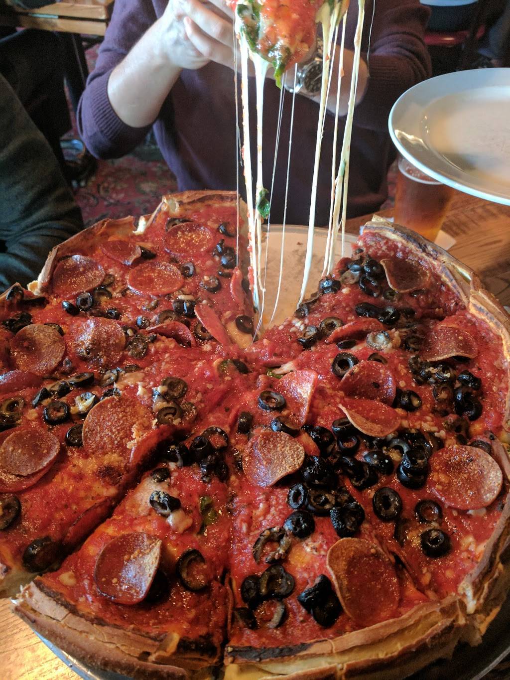 Giordanos | restaurant | 14325 South La Grange Road, Orland Park, IL 60462, USA | 7083497500 OR +1 708-349-7500