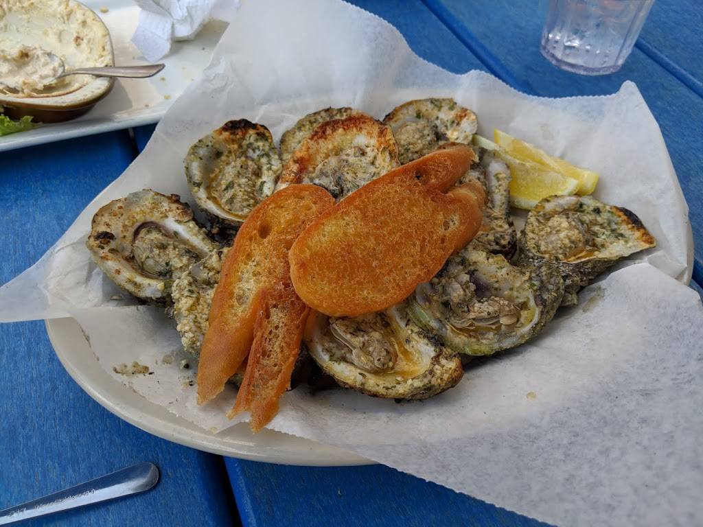 Full Moon Oyster Bar-Southern Pines | restaurant | 134 Brucewood Rd, Southern Pines, NC 28387, USA | 9102462048 OR +1 910-246-2048